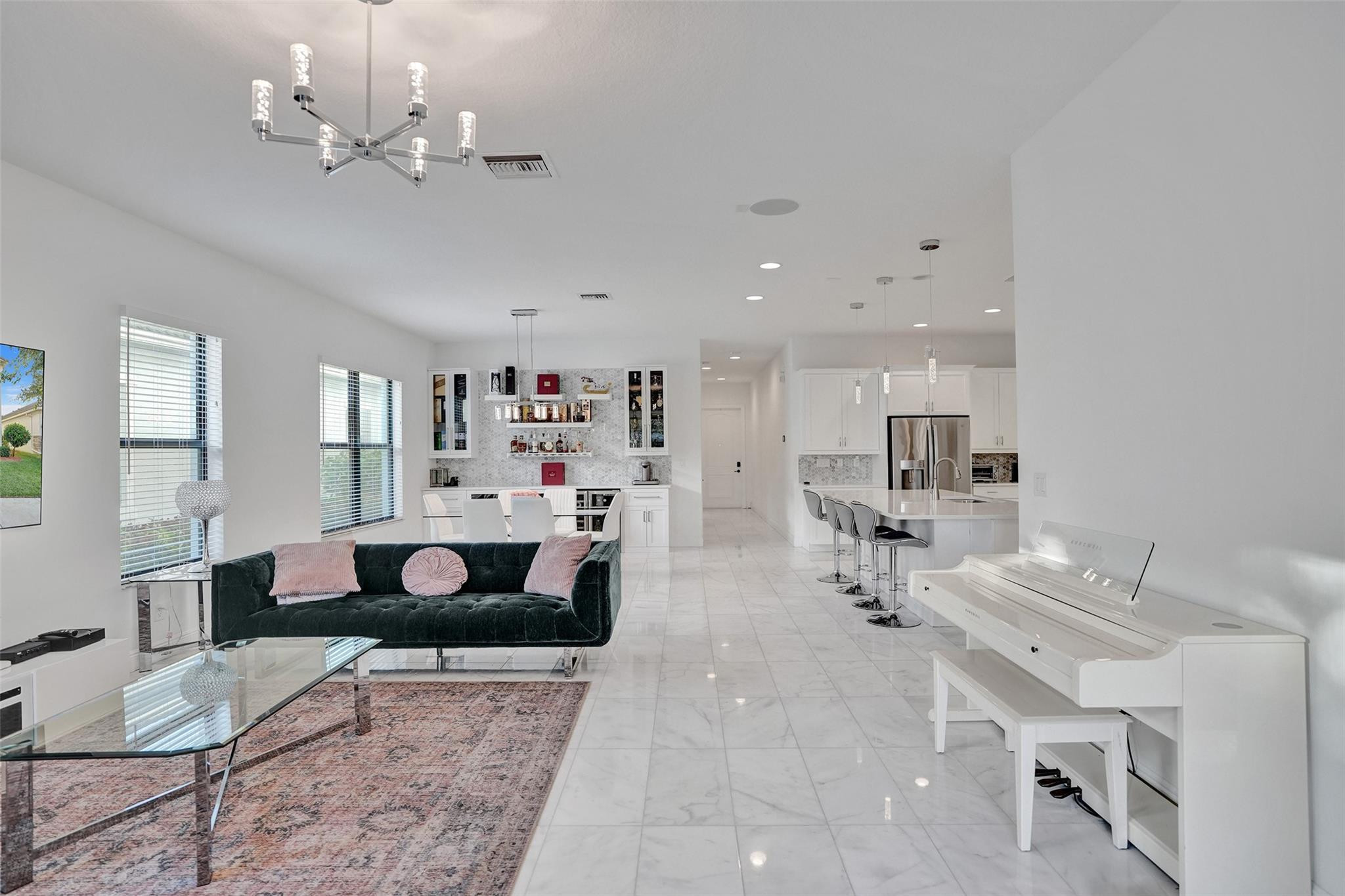 8480 NW 39th Court