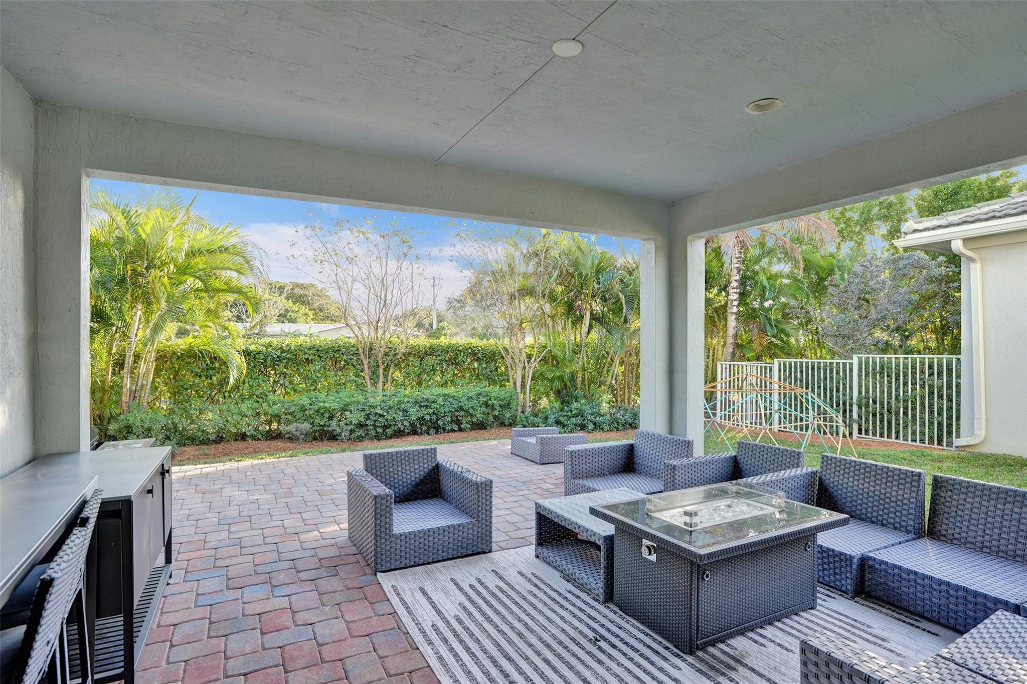 8480 NW 39th Court