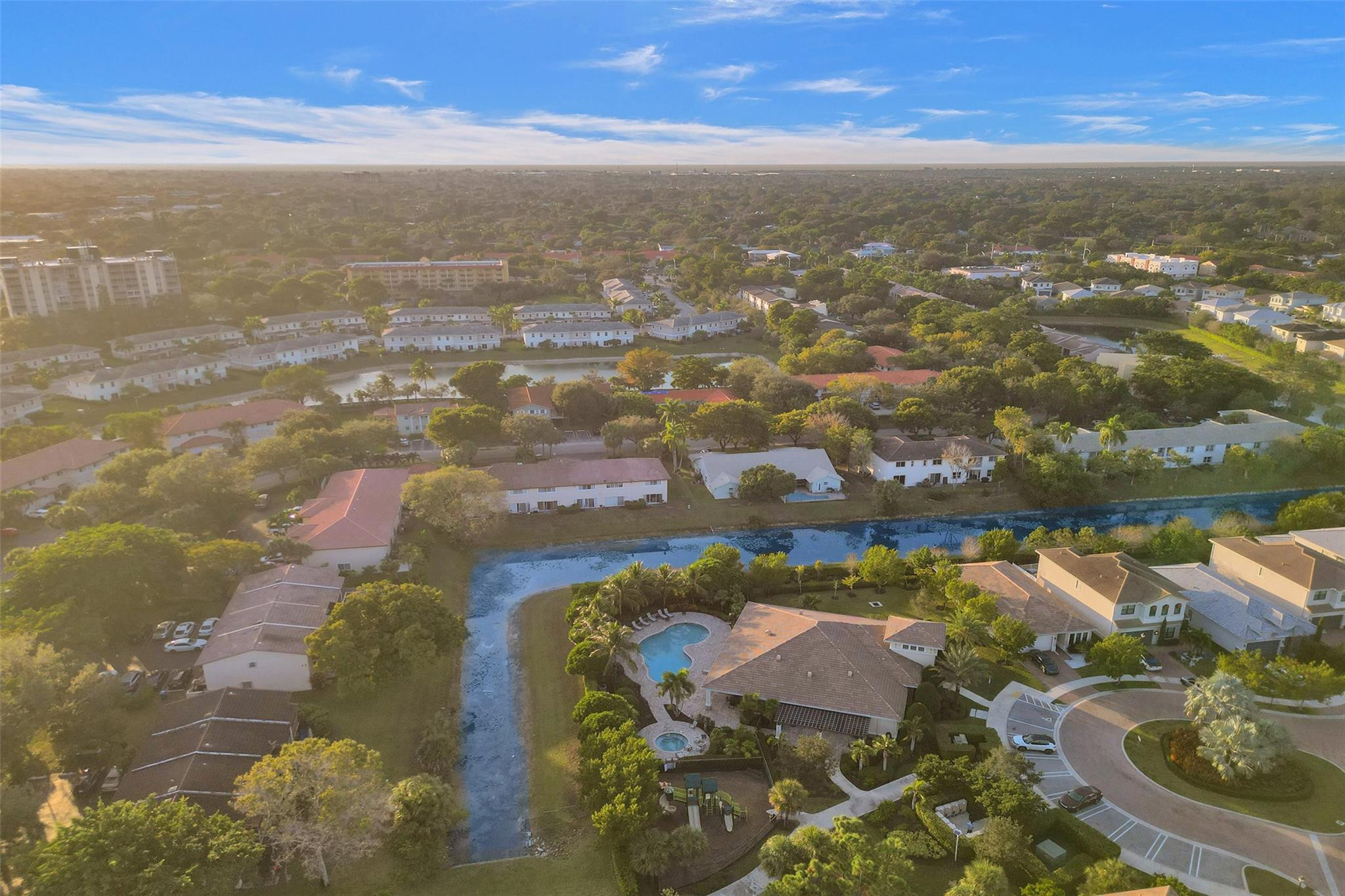 8480 NW 39th Court