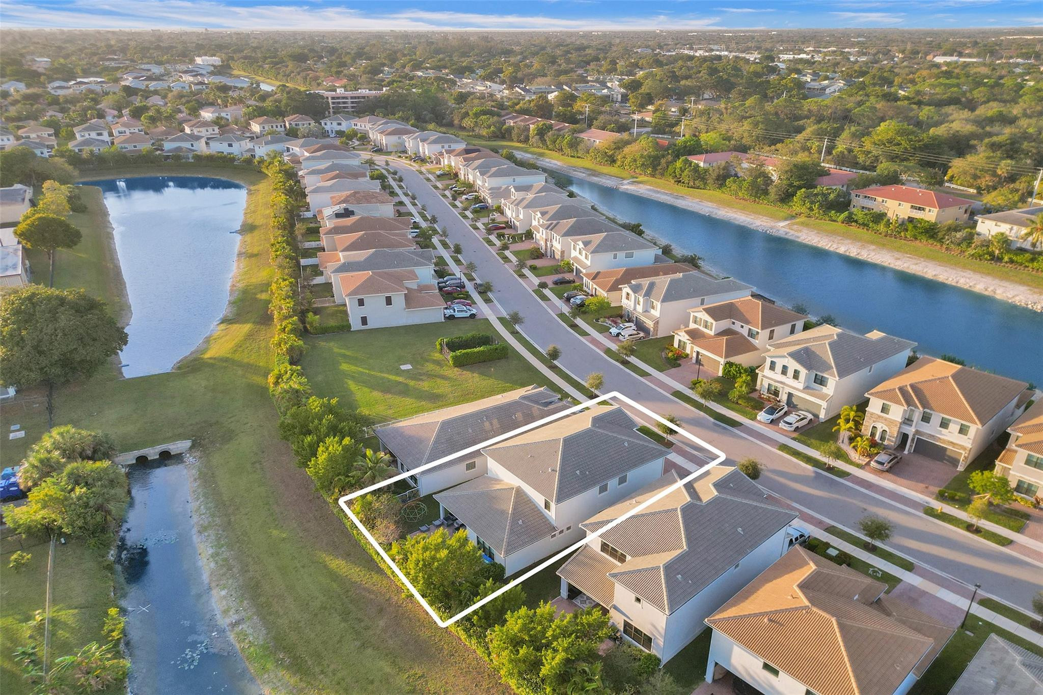 8480 NW 39th Court