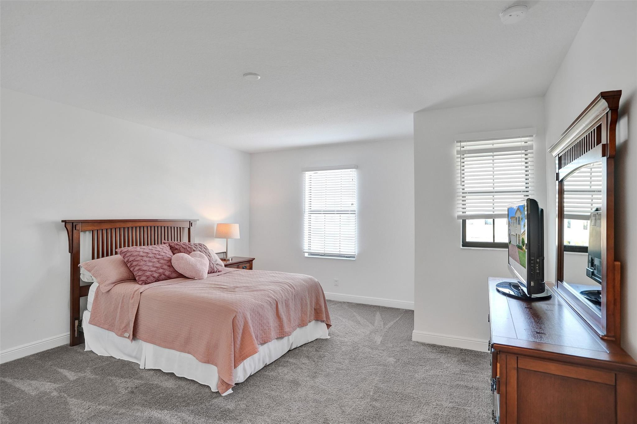 8480 NW 39th Court