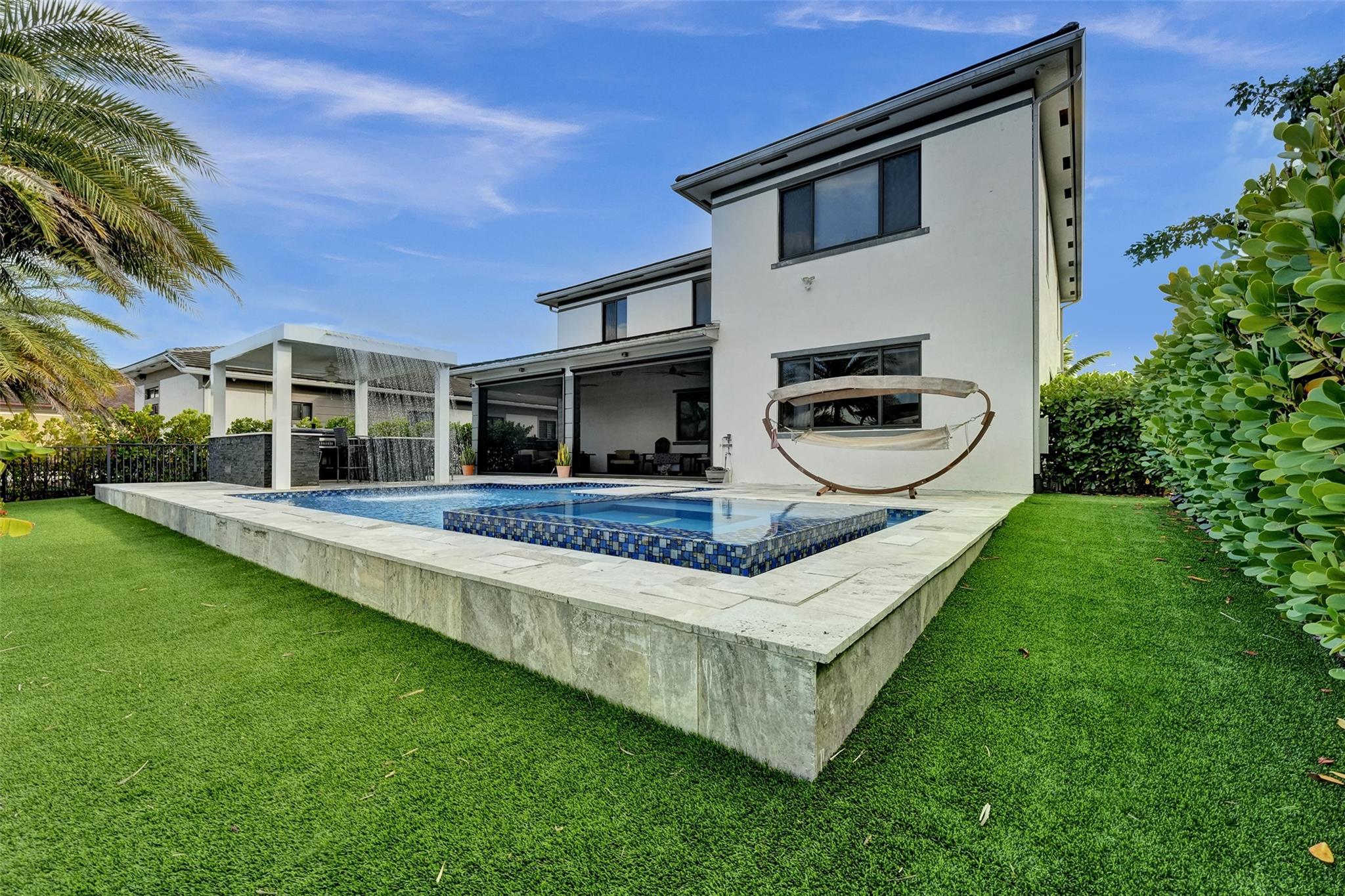 10915 Moore Drive