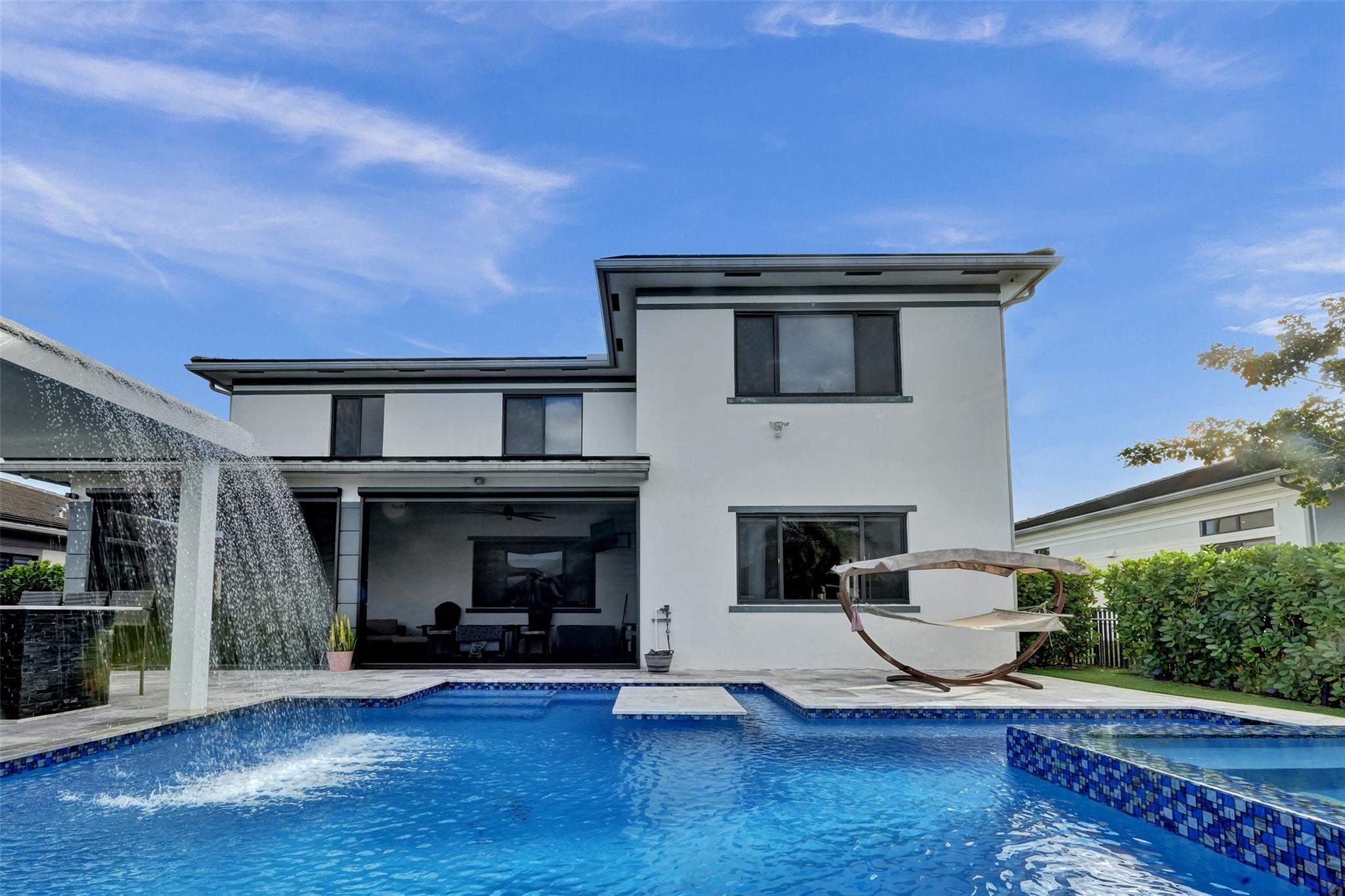 10915 Moore Drive