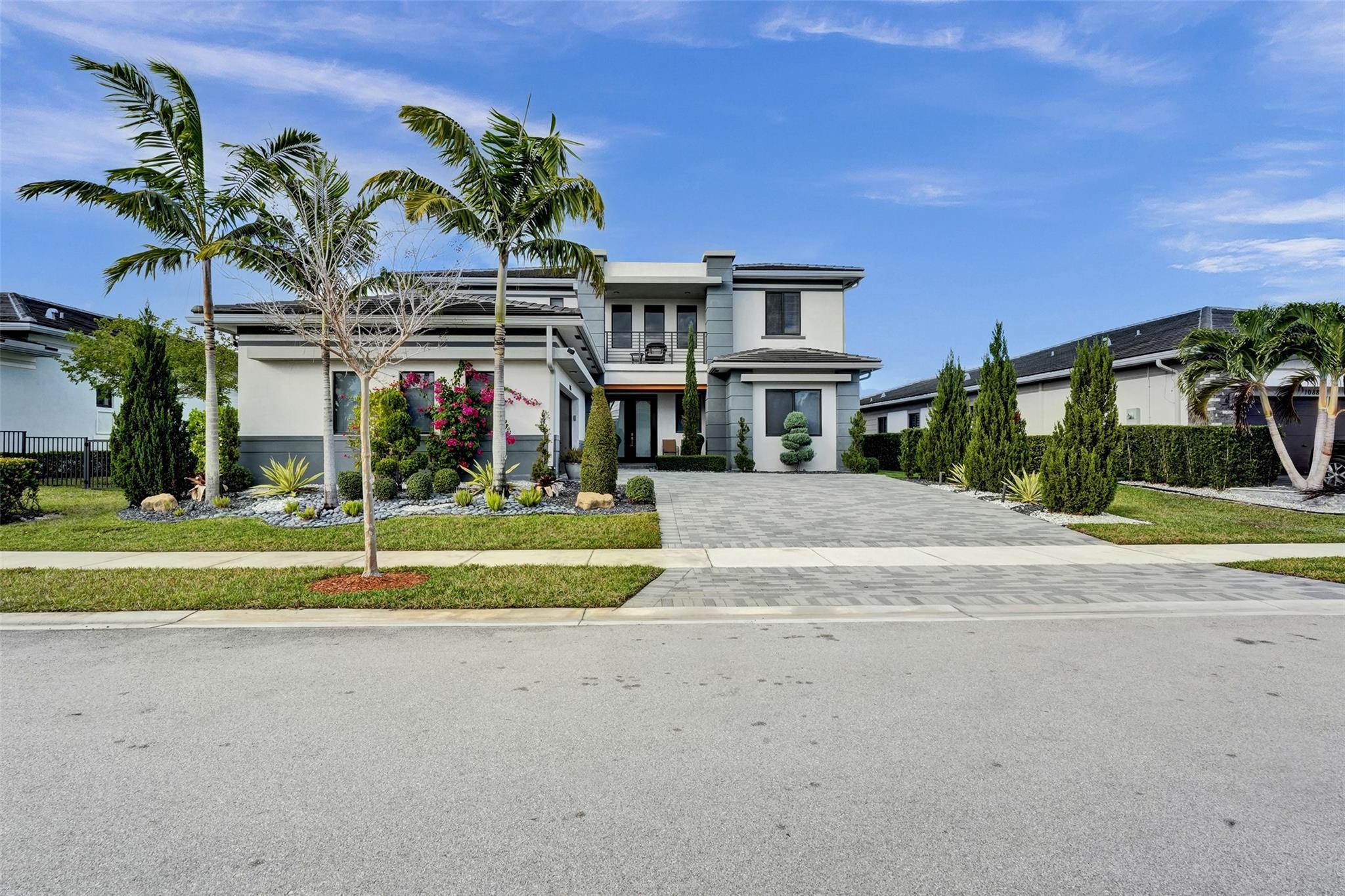 10915 Moore Drive