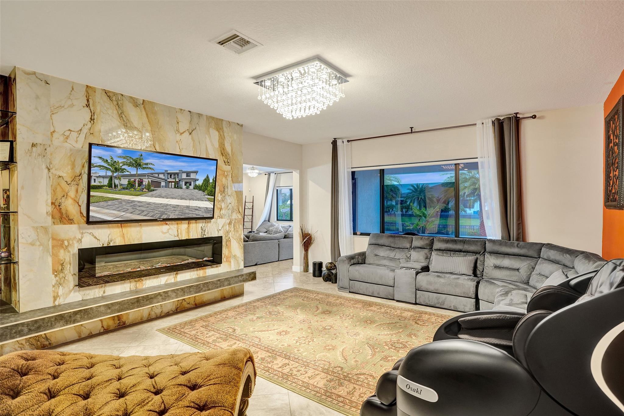 10915 Moore Drive