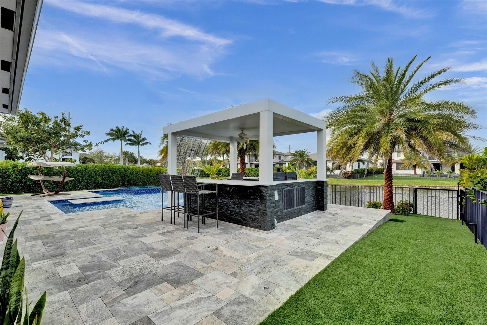 10915 Moore Drive