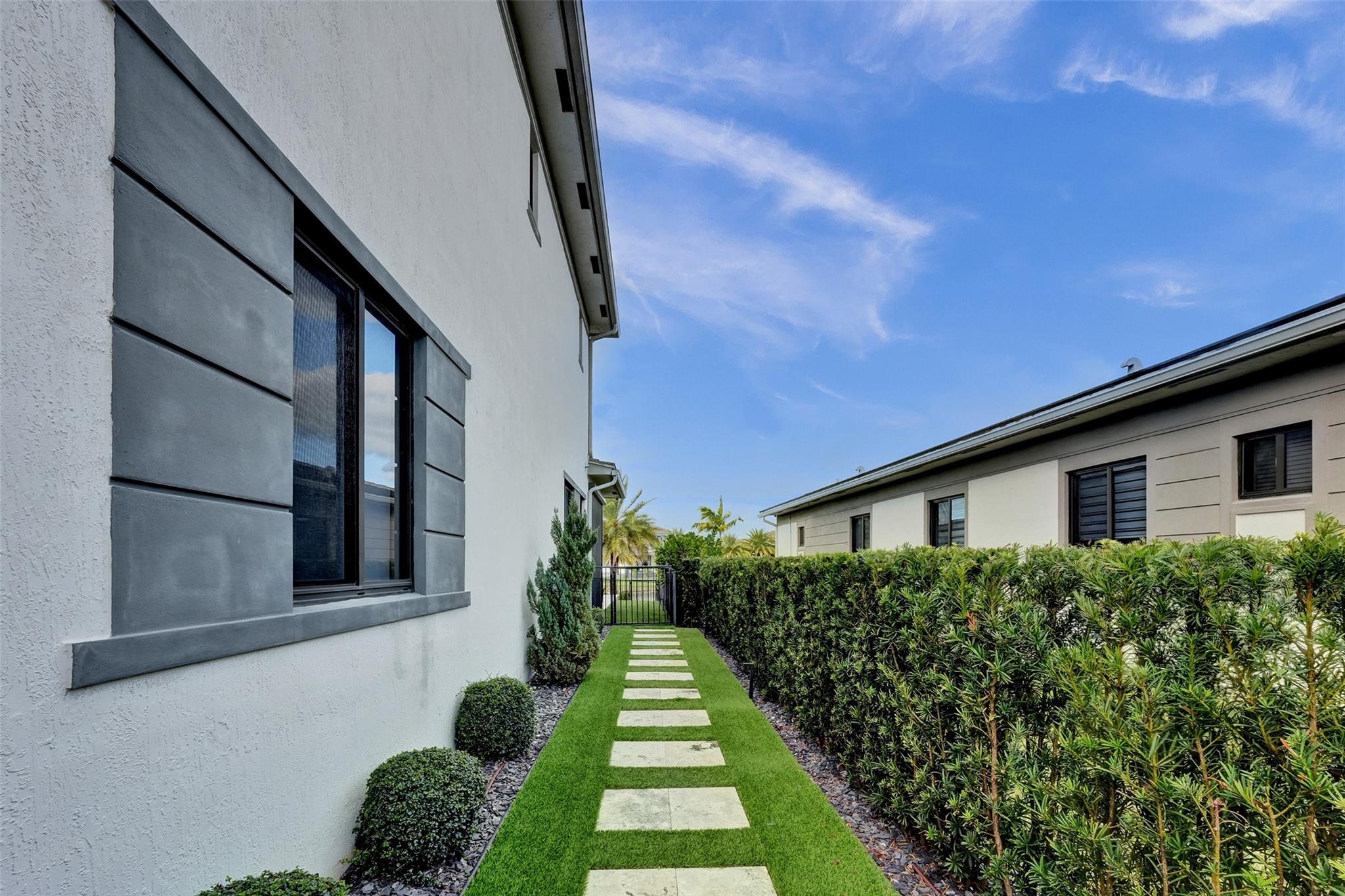 10915 Moore Drive