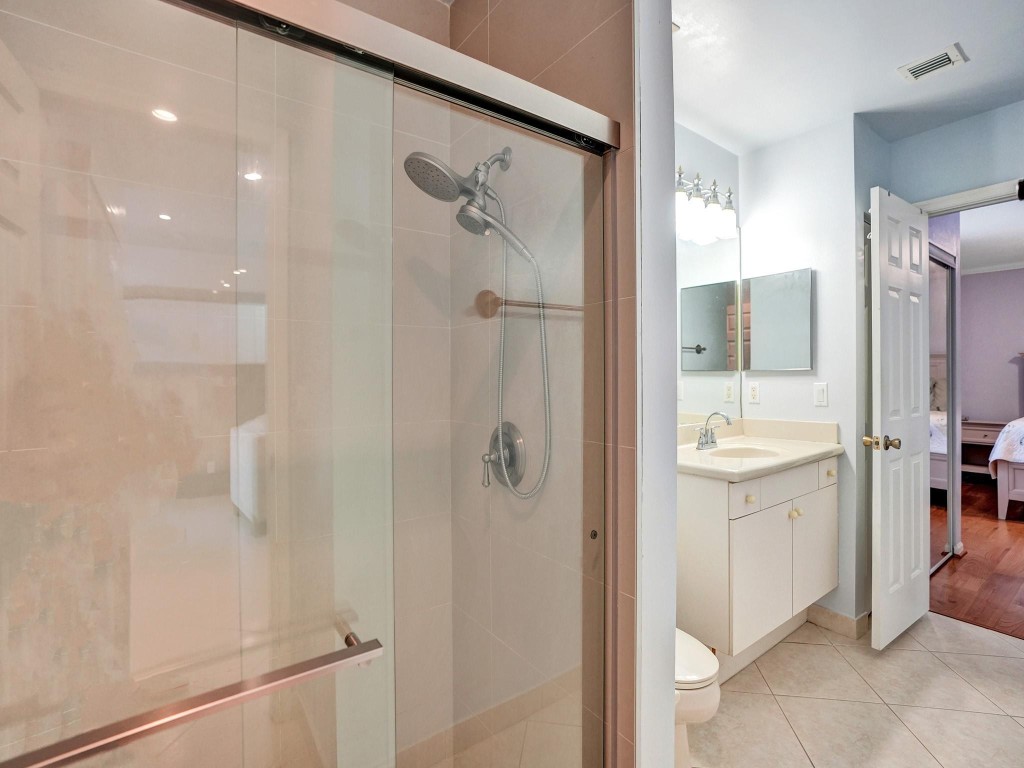 4421 NW 42nd Terrace