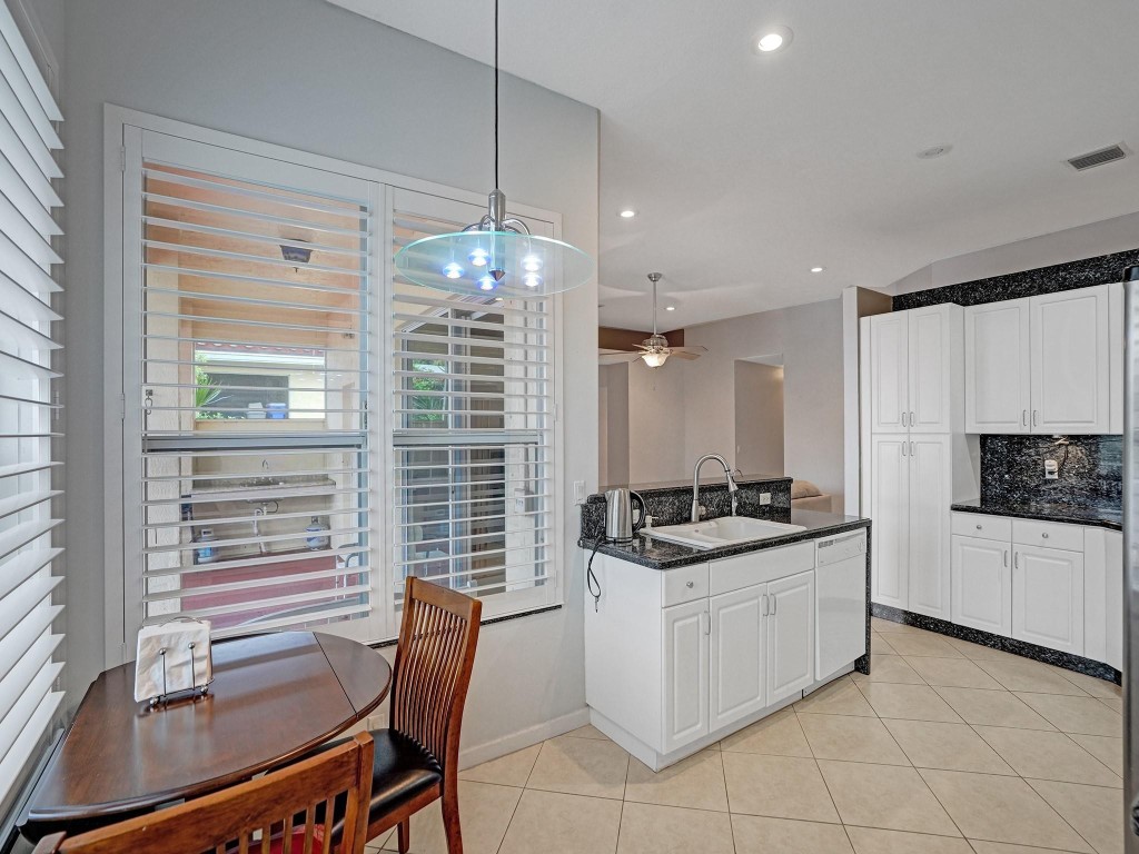 4421 NW 42nd Terrace