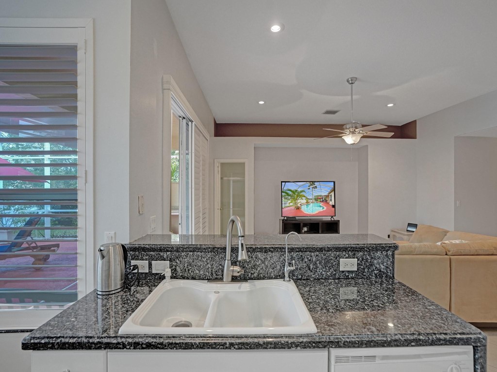 4421 NW 42nd Terrace