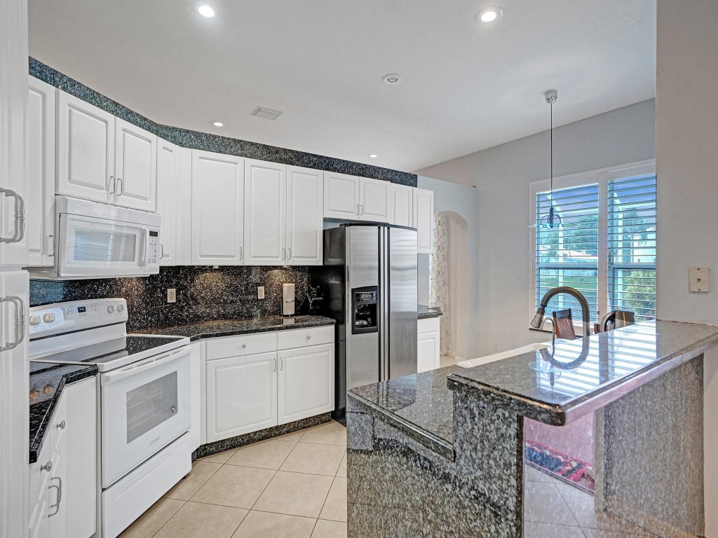 4421 NW 42nd Terrace