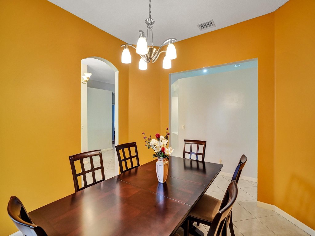 4421 NW 42nd Terrace