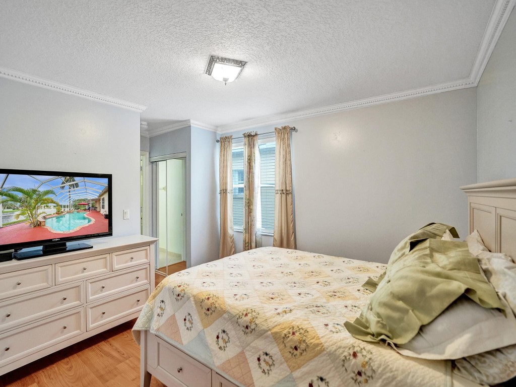 4421 NW 42nd Terrace