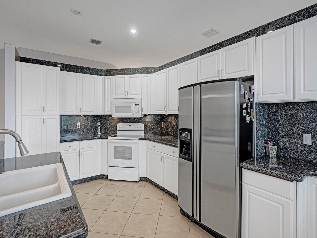 4421 NW 42nd Terrace