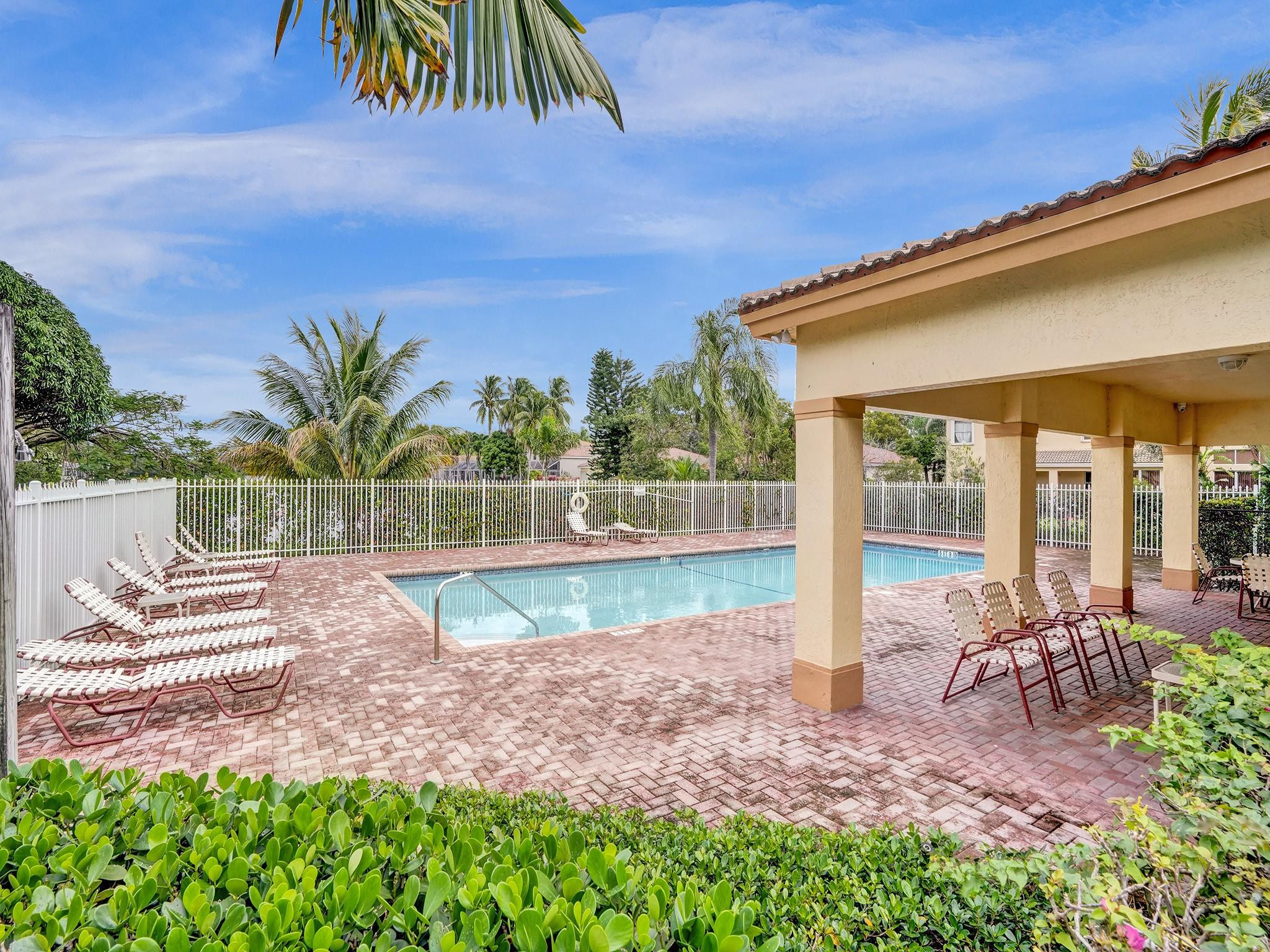 4421 NW 42nd Terrace