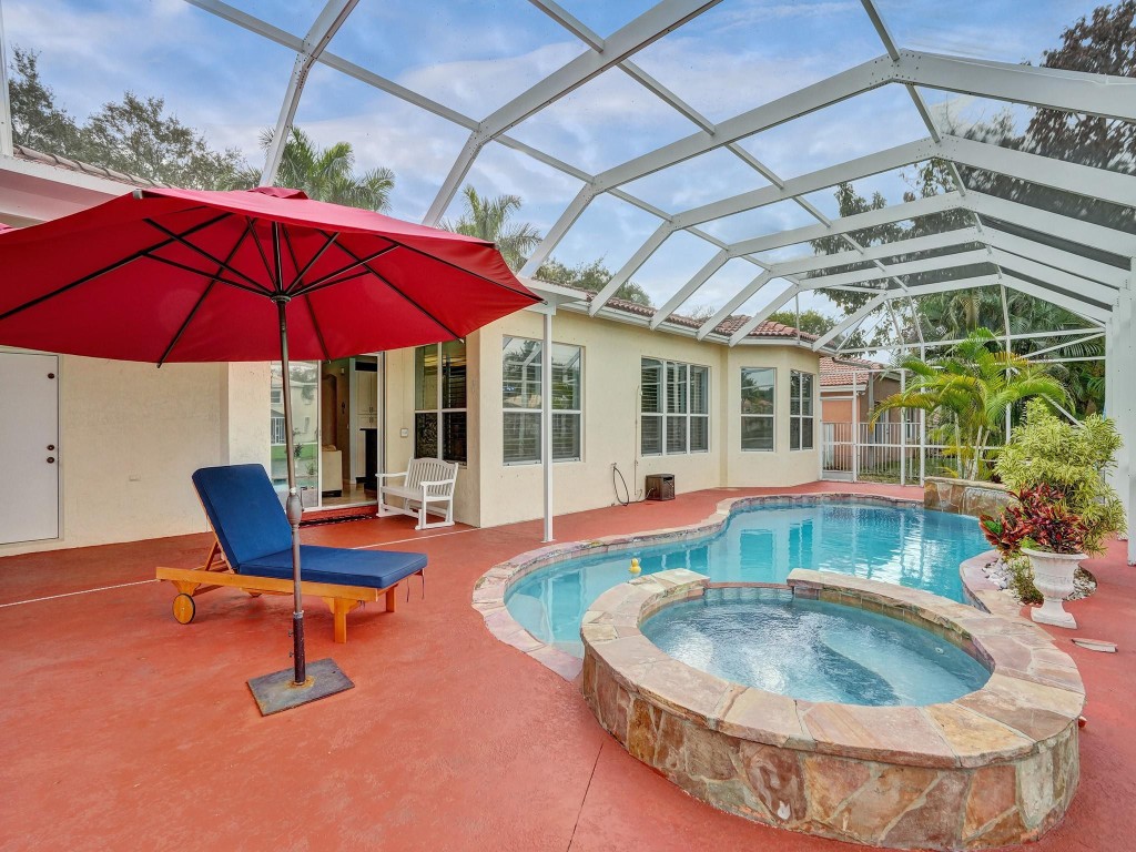 4421 NW 42nd Terrace