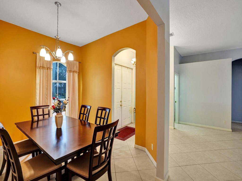 4421 NW 42nd Terrace