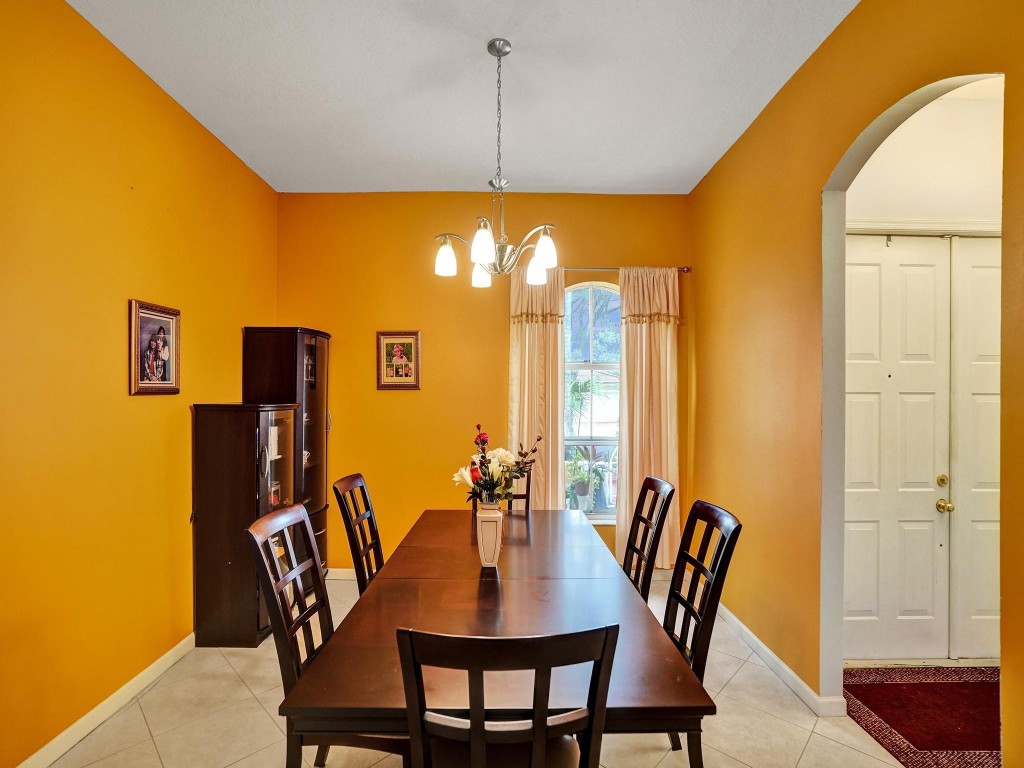 4421 NW 42nd Terrace