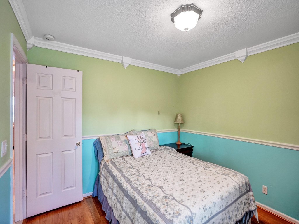 4421 NW 42nd Terrace