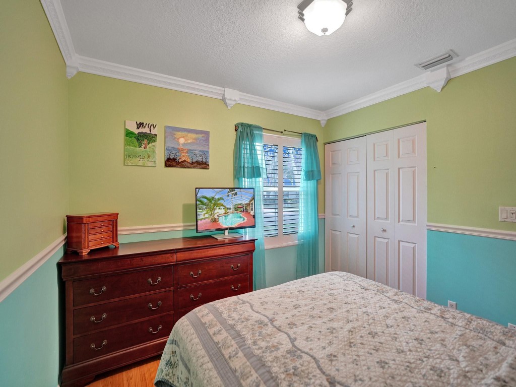 4421 NW 42nd Terrace