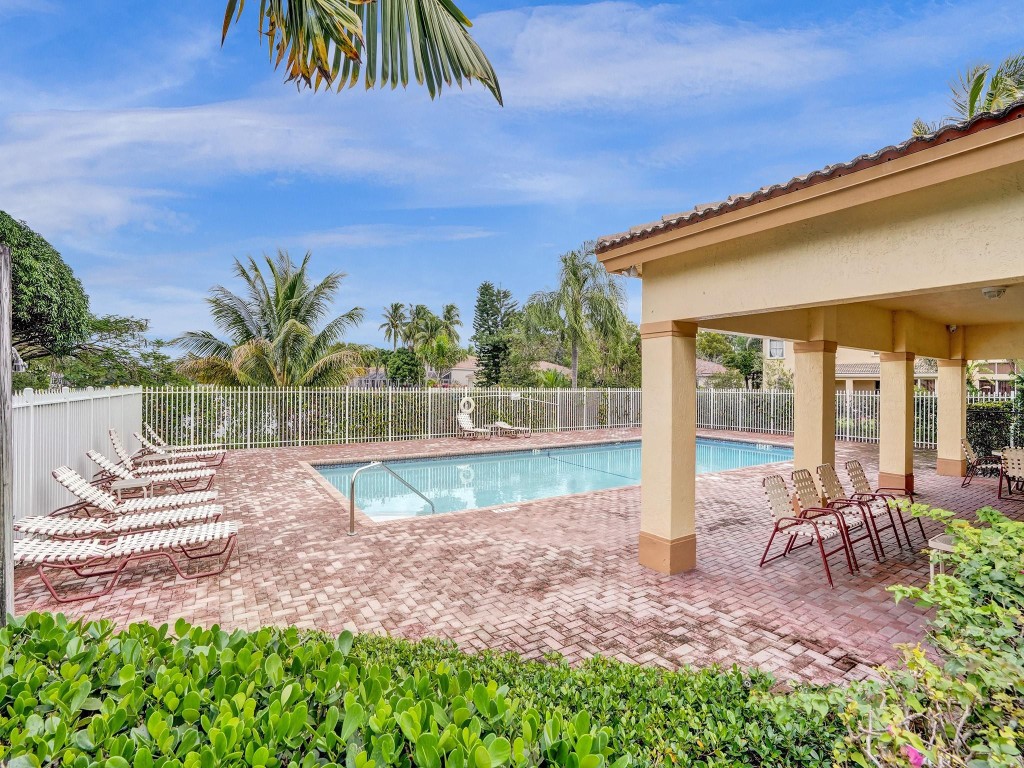 4421 NW 42nd Terrace