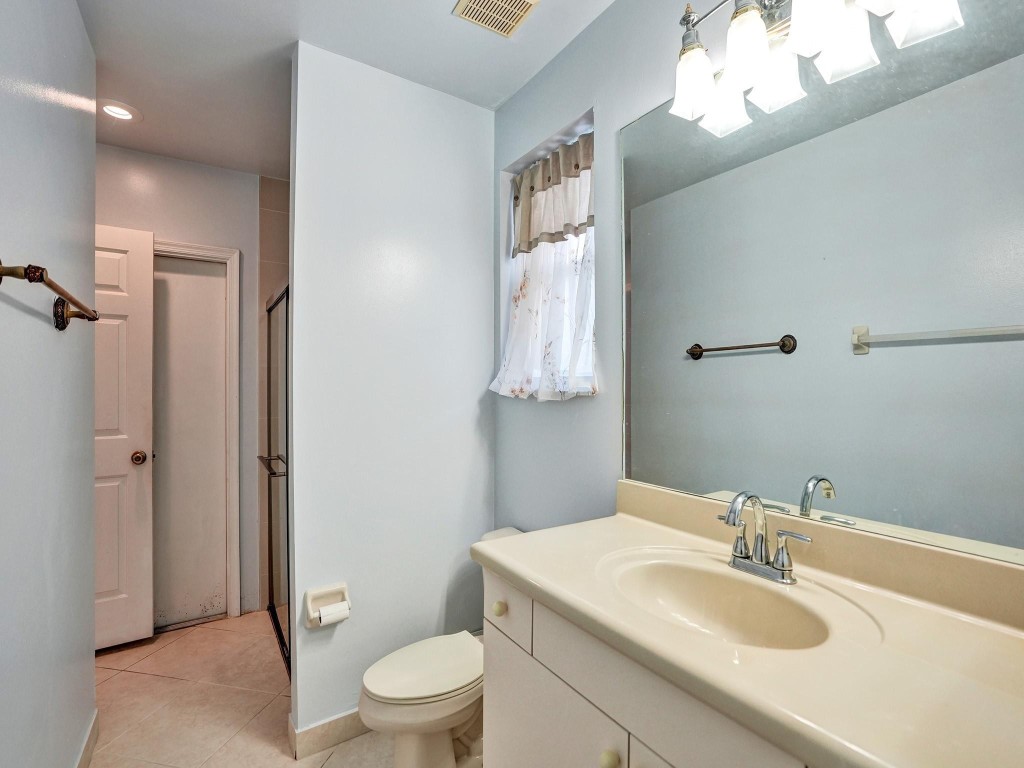 4421 NW 42nd Terrace