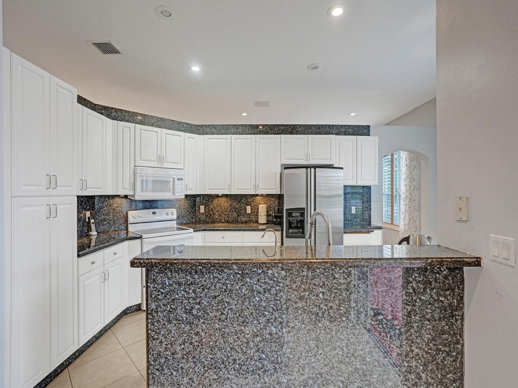 4421 NW 42nd Terrace