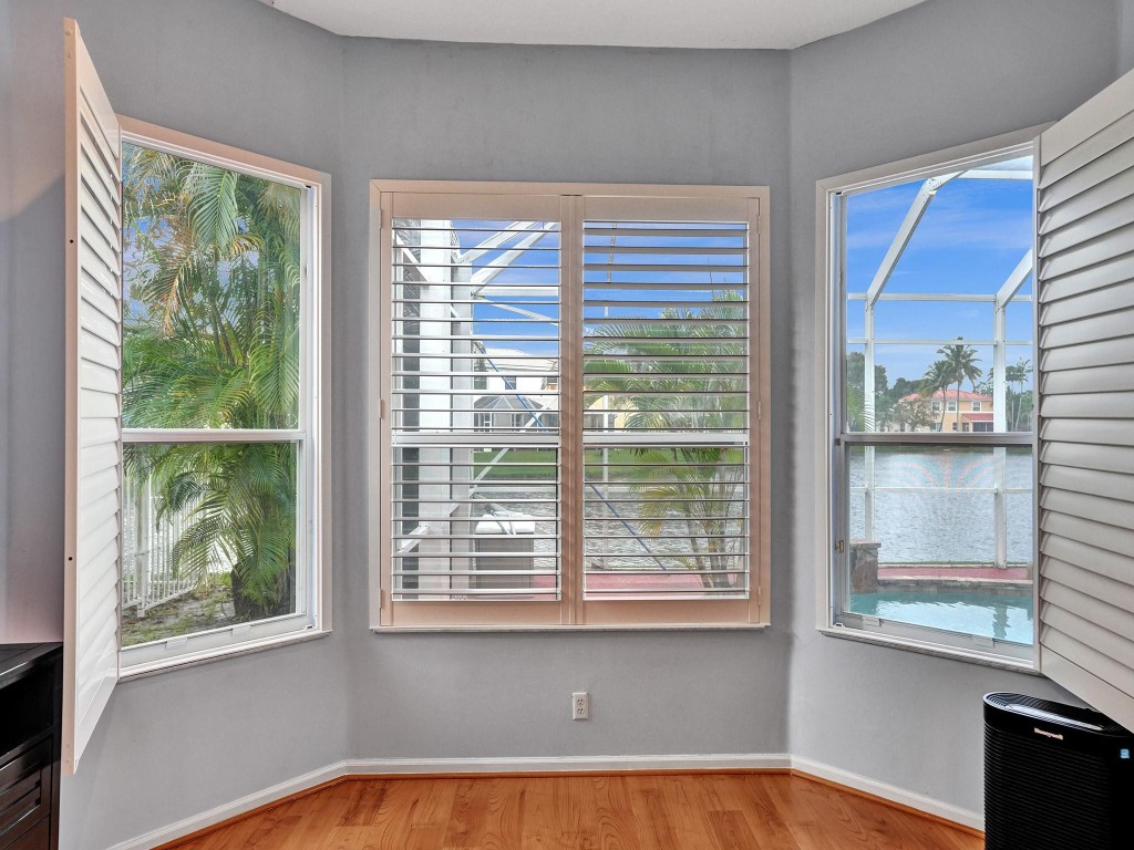 4421 NW 42nd Terrace