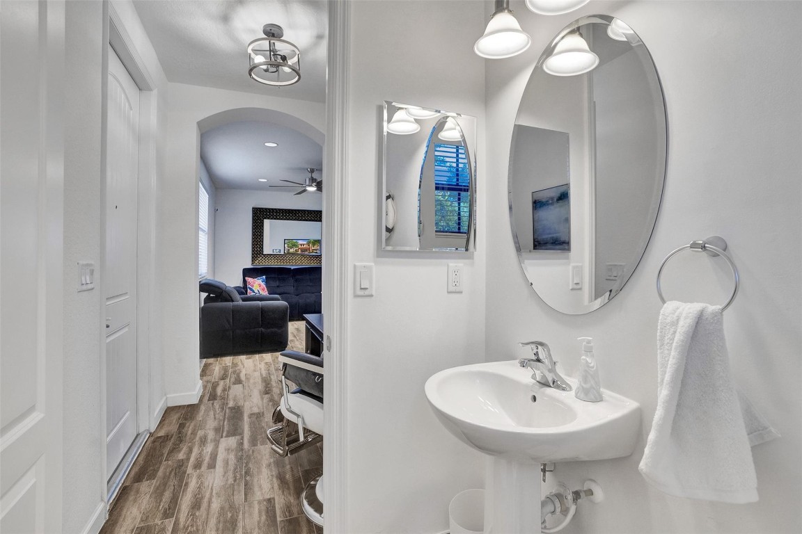 9579 TOWN PARC CIRCLE N 9579