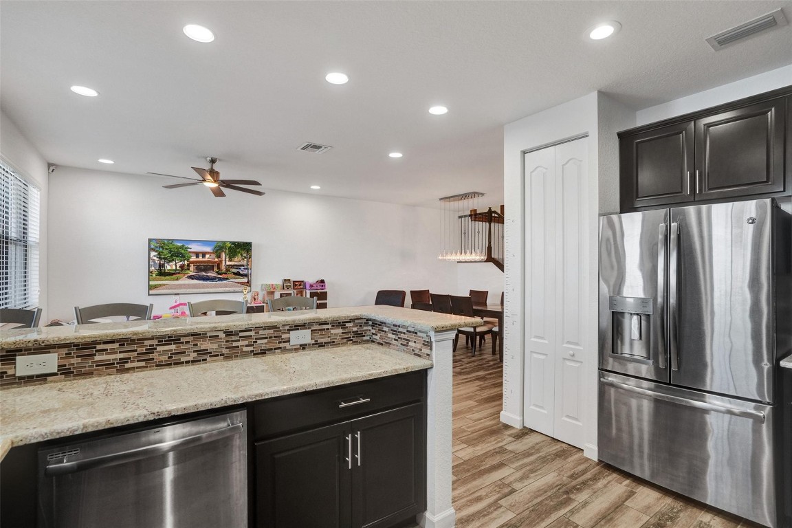 9579 TOWN PARC CIRCLE N 9579