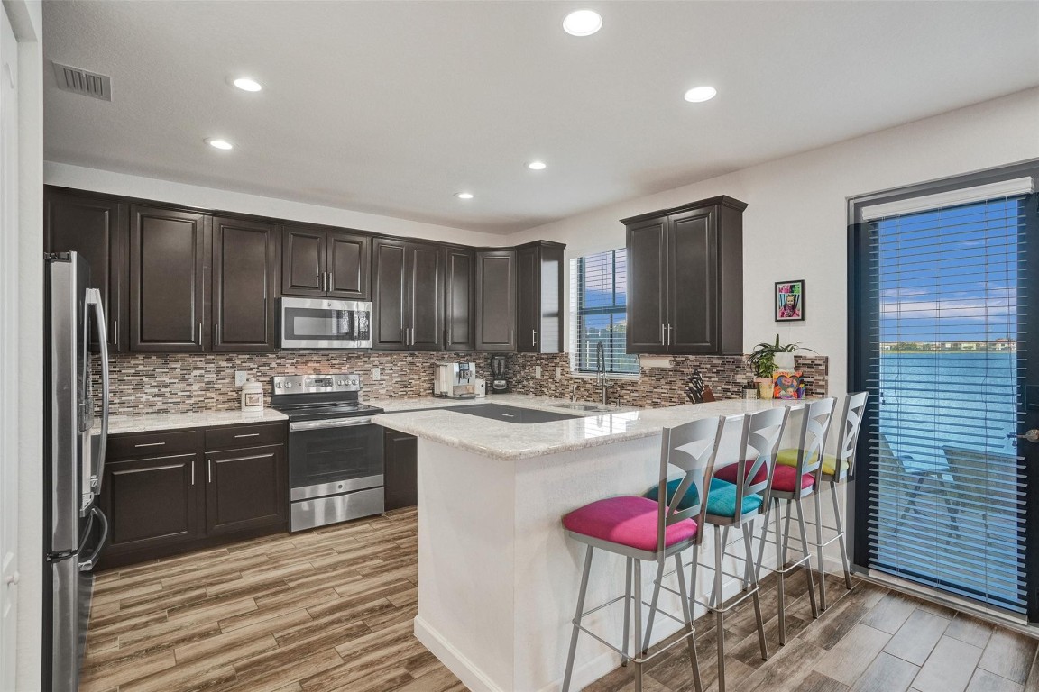 9579 TOWN PARC CIRCLE N 9579