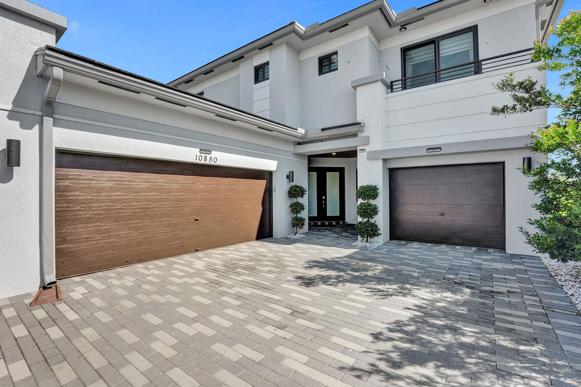10850 Oceano Way