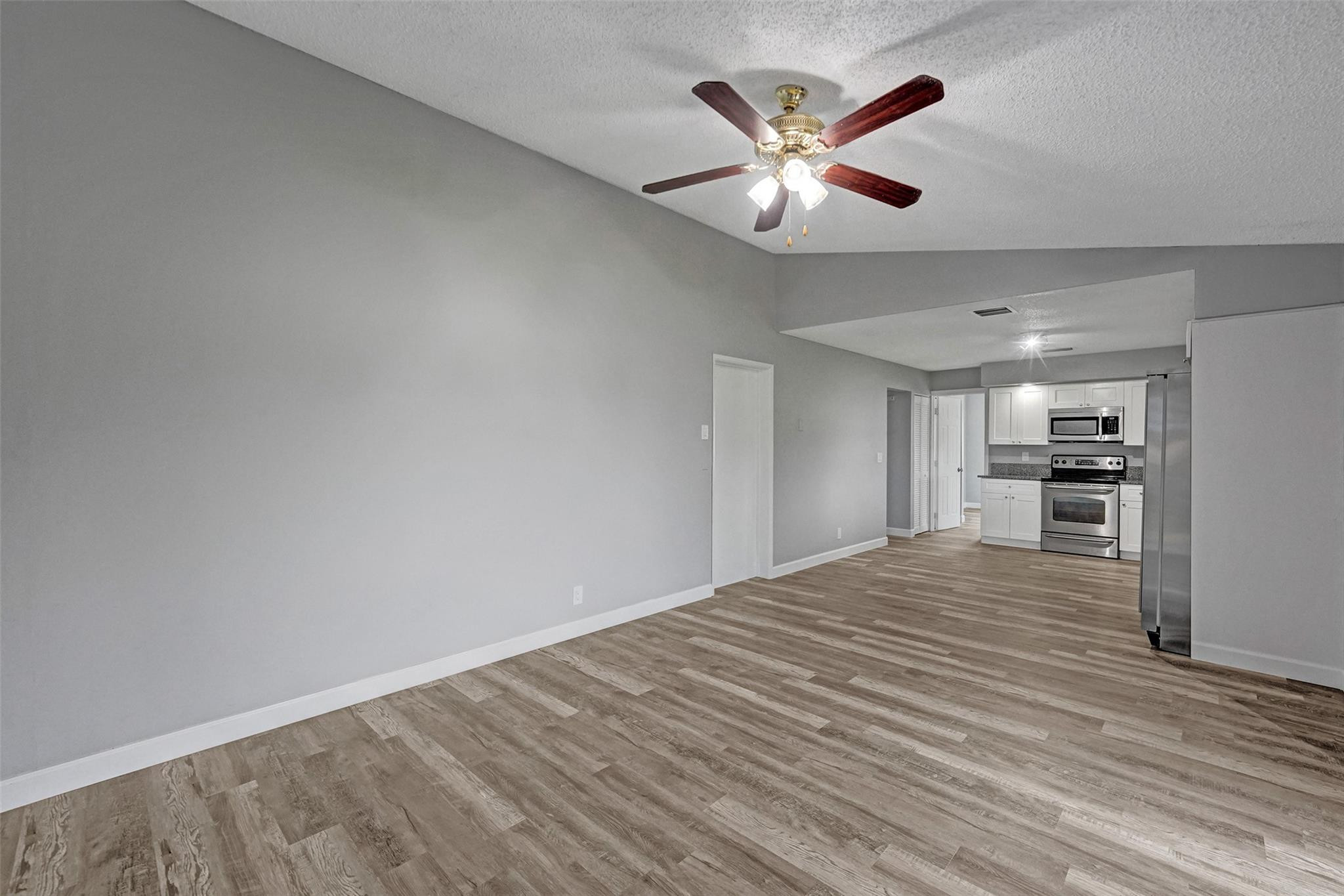 9873 Ridgecreek Road