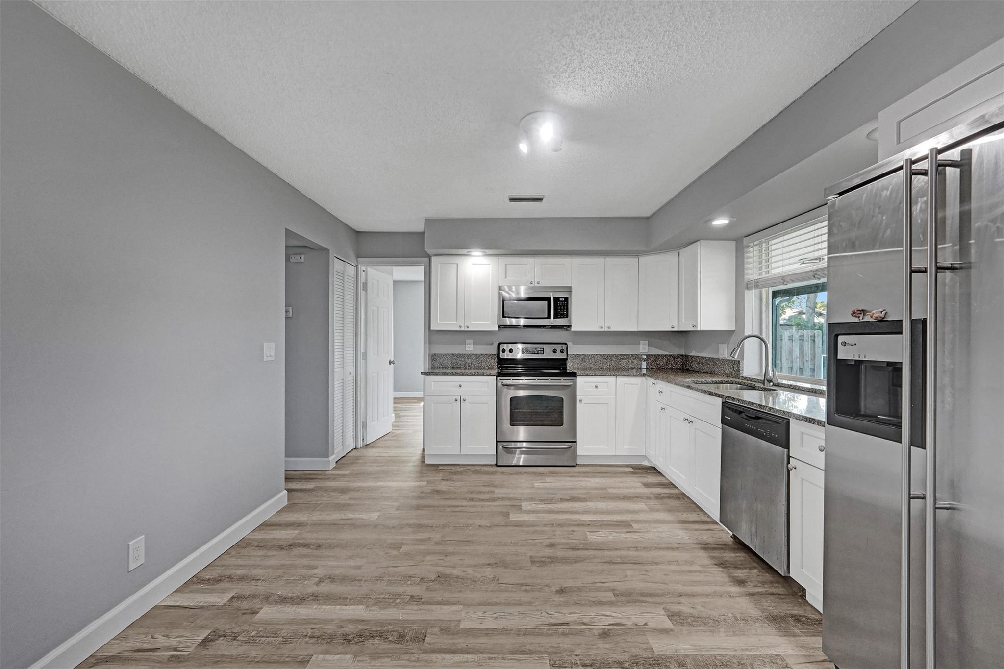 9873 Ridgecreek Road