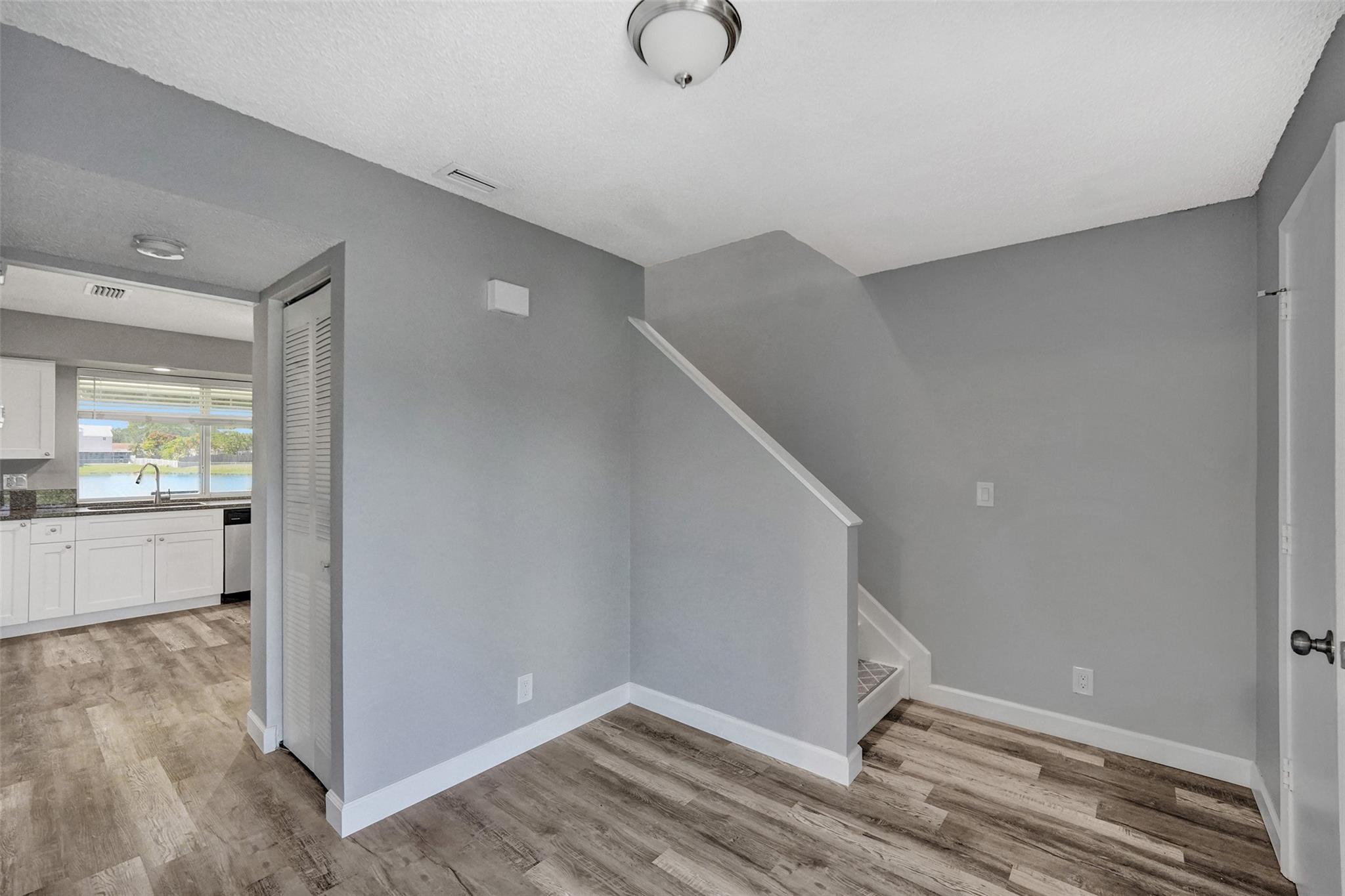 9873 Ridgecreek Road