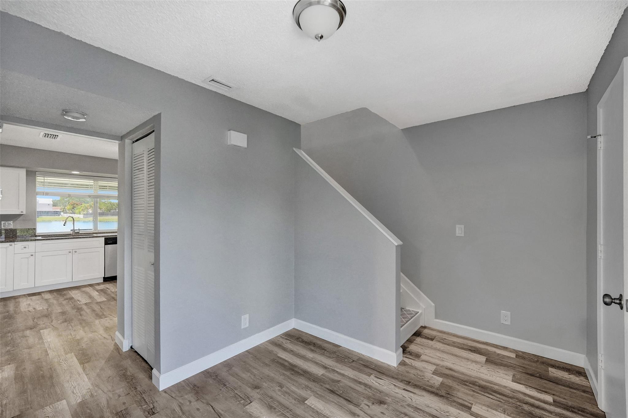 9873 Ridgecreek Road