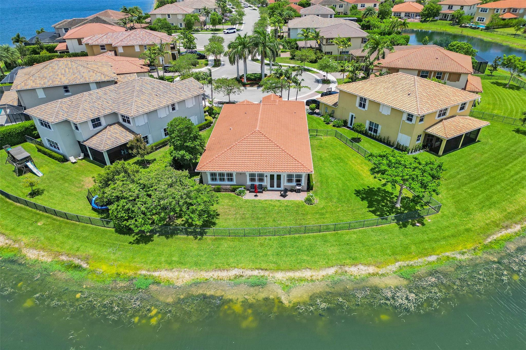 9880 Blue Isle Bay