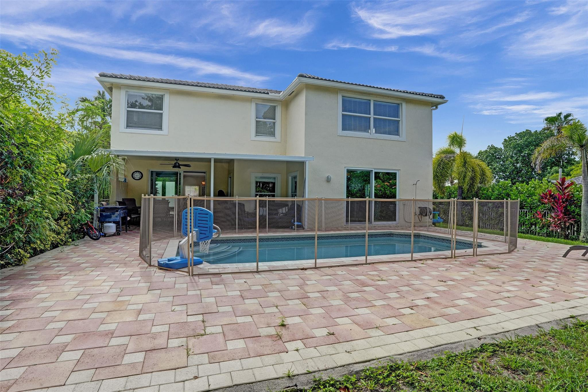 4702 NW 120th Way