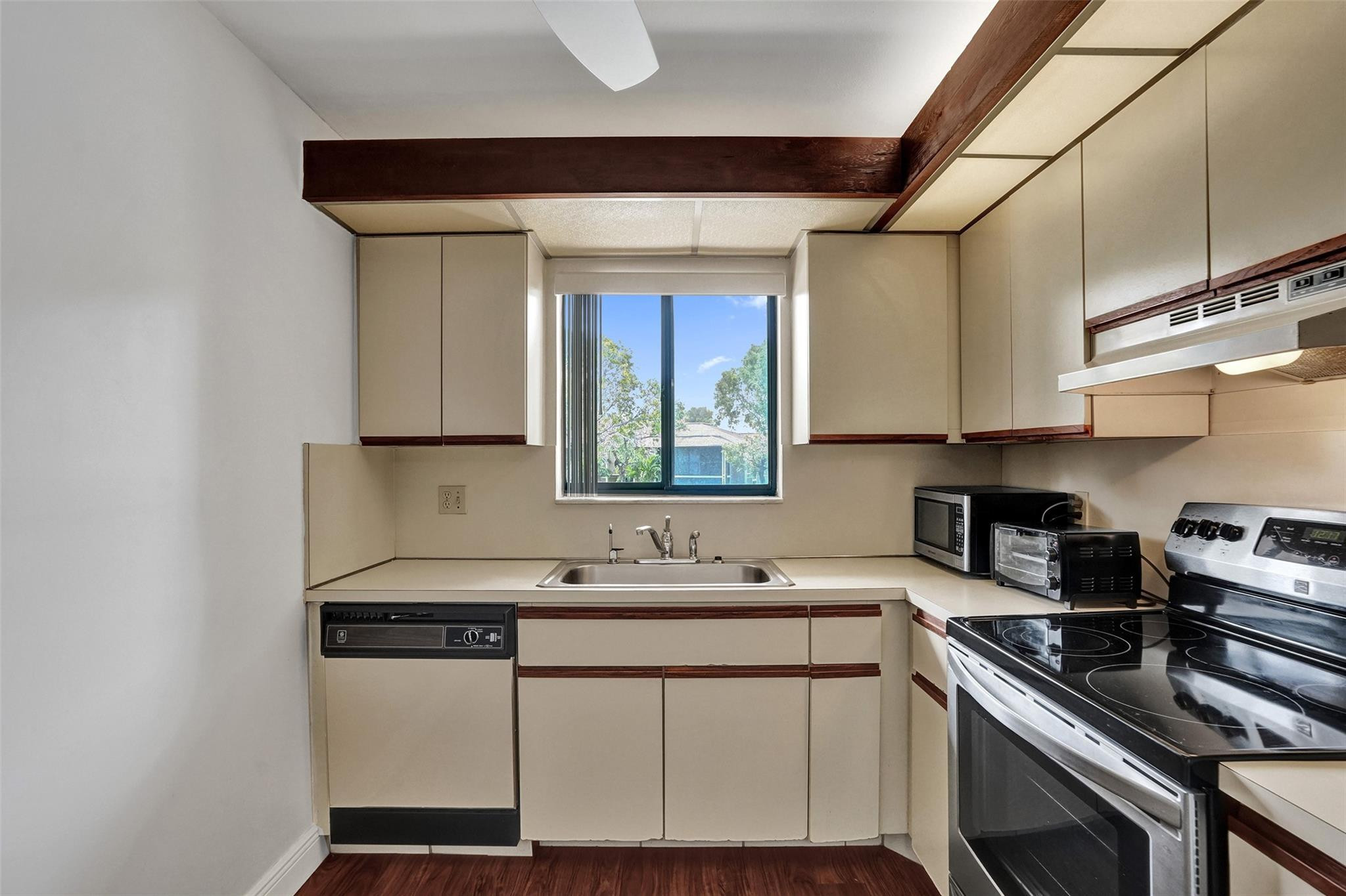 7432 Ashmont Circle 208