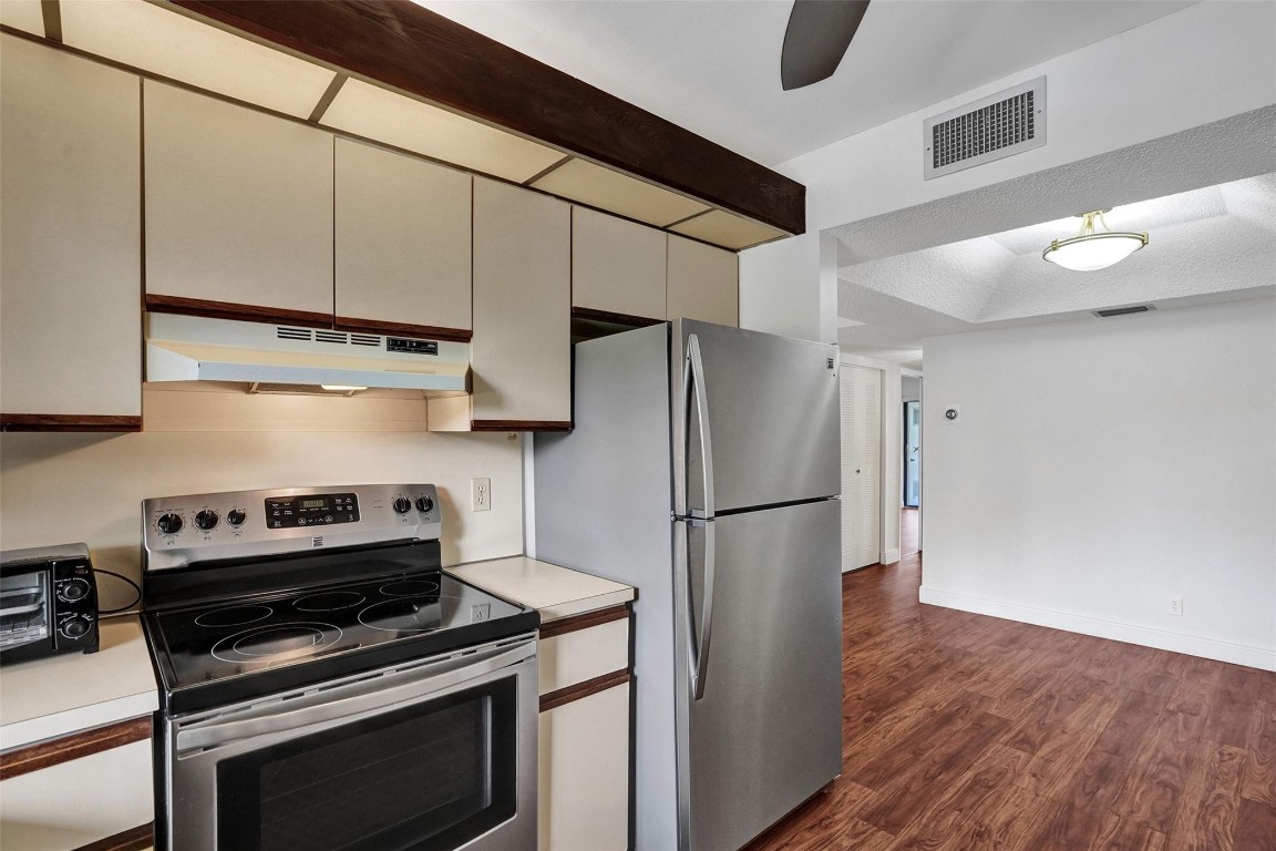 7432 Ashmont Circle 208