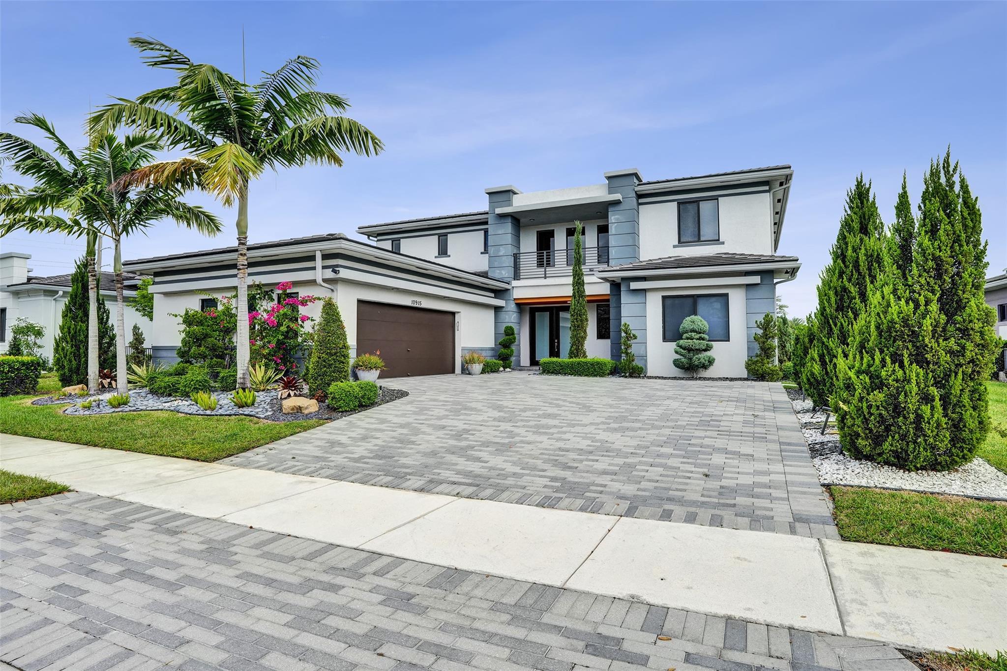 10915 Moore Drive