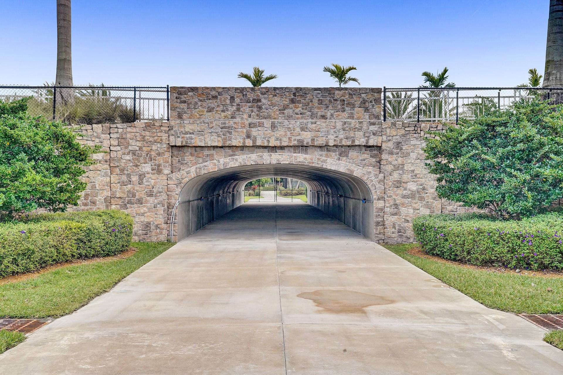 10915 Moore Drive