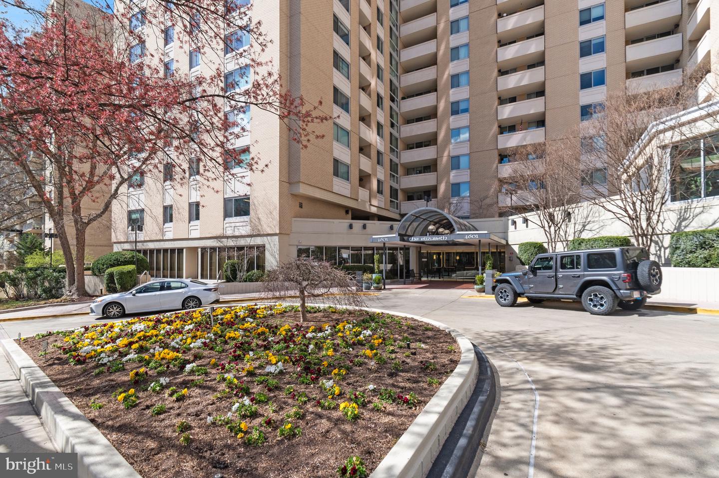 4601 N Park Ave #315