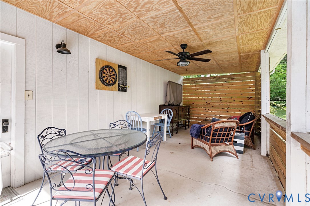 282 Garnett Hill Dr