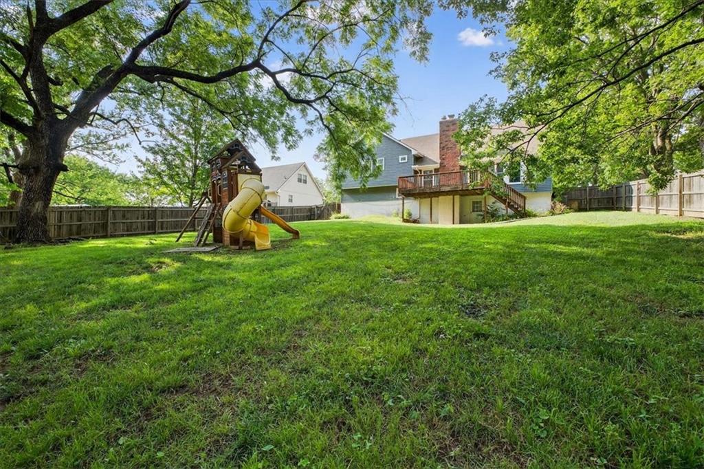 10001 NW 71st Terrace