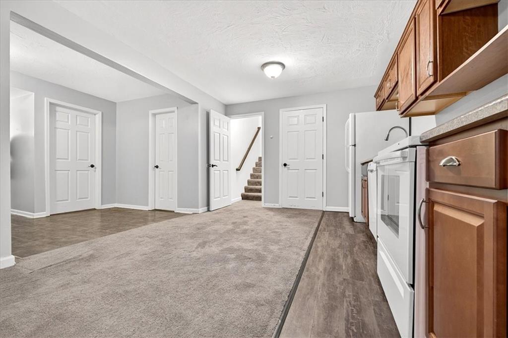 10001 NW 71st Terrace