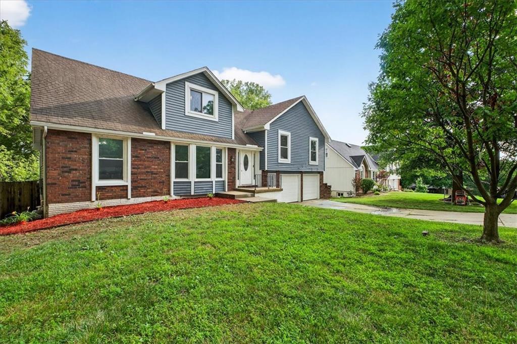 10001 NW 71st Terrace