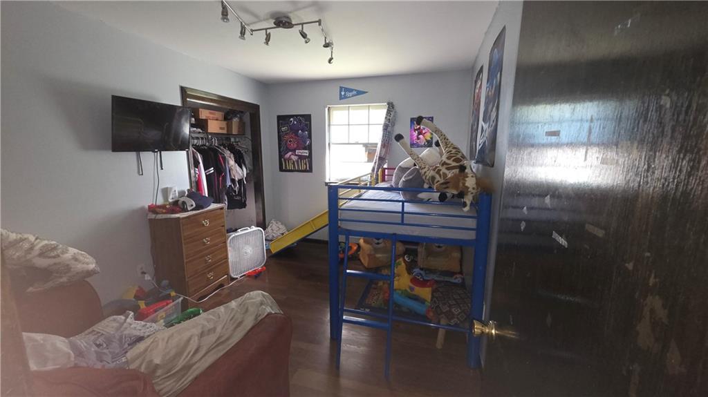 5106 Edgehill Street