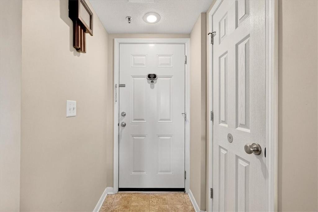 8030 N Drury Avenue Unit: 1A