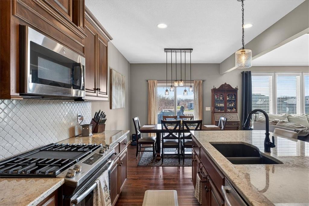 19013 Deer Run Street